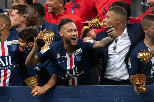 格林42分火箭大胜奇才6连胜 魔术克黄蜂4连胜